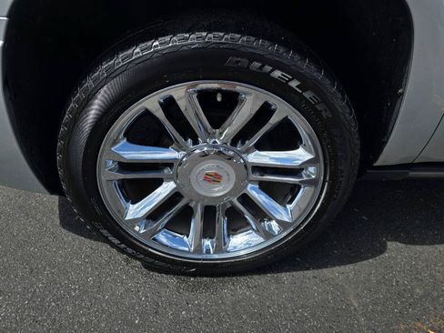 Used 2014 Cadillac Escalade Platinum AWD/4WD image 10