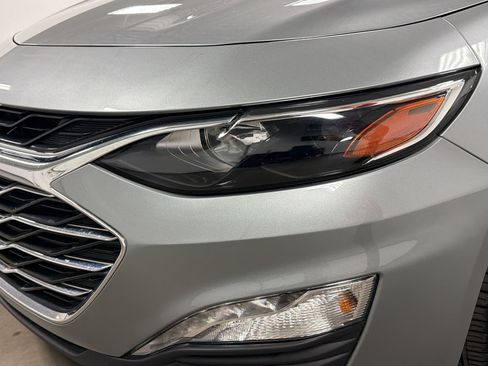 Used 2025 Chevrolet Malibu LT FWD image 10