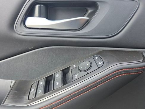 New 2026 Nissan Rogue SV image 25