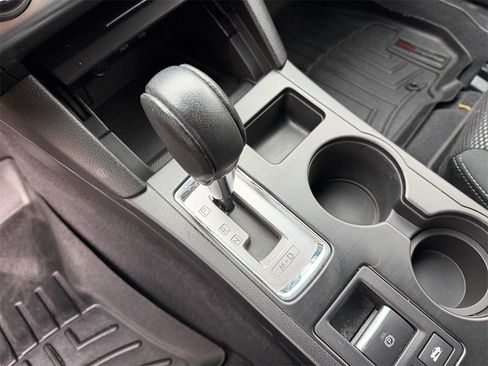 Used 2016 Subaru Outback 2.5i Premium image 22