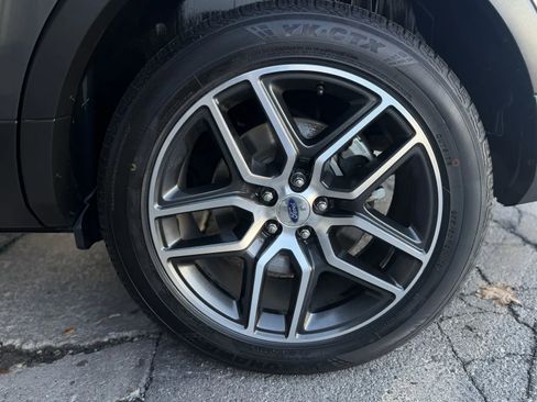 Used 2019 Ford Explorer Sport w/ Equipment Group 401A image 45