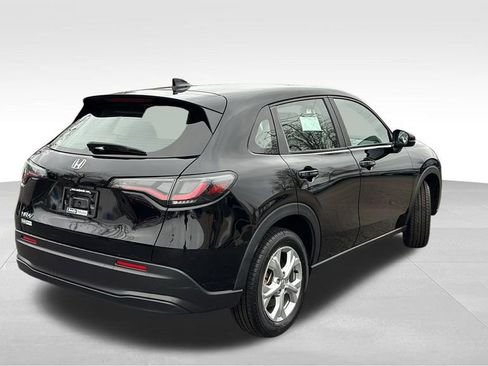 Used 2023 Honda HR-V LX image 7