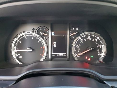 Used 2020 Toyota 4Runner SR5 image 29