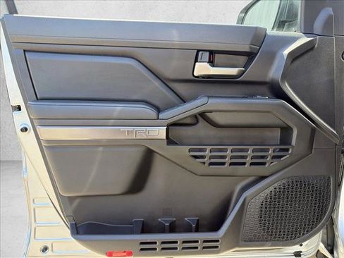 Used 2025 Toyota Tacoma TRD Off-Road AWD/4WD image 10
