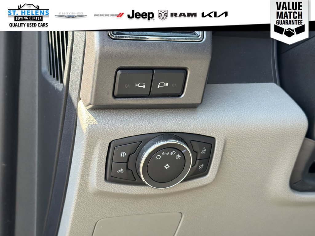 Used 2021 Ford F350 XLT w/ XLT Premium Package AWD/4WD image 19