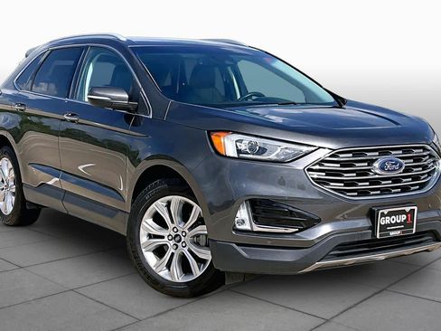 Used 2020 Ford Edge Titanium FWD image 3