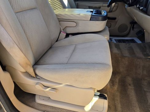 Used 2014 Chevrolet Silverado 3500 LT w/ Interior Plus Package image 16