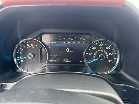 Used 2018 Ford F150 Platinum w/ Technology Package AWD/4WD image 13