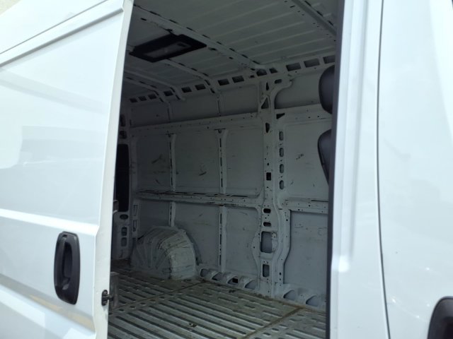 Used 2025 RAM ProMaster 2500 w/ Convenience Group FWD image 19