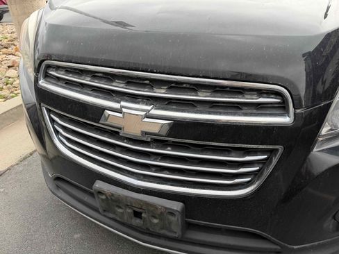 Used 2016 Chevrolet Trax LT w/ LT Convenience Package image 3