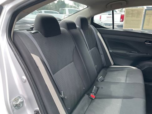 Used 2021 Nissan Versa SV image 23