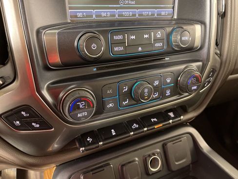 Used 2019 Chevrolet Silverado 3500 LTZ w/ Duramax Plus Package image 32