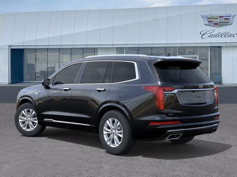 New 2025 Cadillac XT6 Luxury image 3
