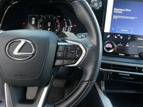 Used 2024 Lexus RX 350 Premium image 23