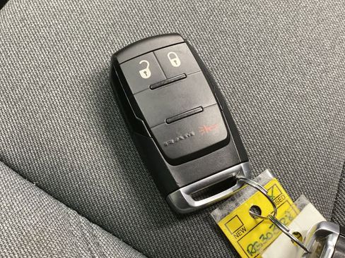 Used 2024 RAM 2500 Big Horn image 27