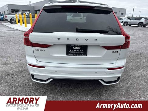 Used 2024 Volvo XC60 B5 Plus image 5