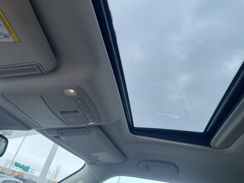 Used 2020 Nissan Armada SL w/ Premium Package image 17