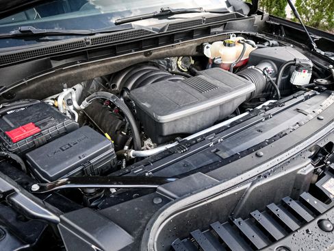 Used 2023 Cadillac Escalade ESV Sport w/ Touring Package image 35