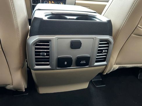Used 2020 Ford F250 Lariat w/ Lariat Ultimate Package image 37