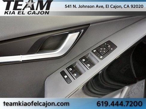 Certified 2025 Kia Niro Wind image 25