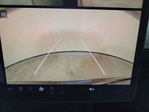 Used 2024 Tesla Model Y Long Range RWD image 19