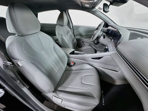 Used 2023 Hyundai Elantra SEL w/ Convenience Package FWD image 27