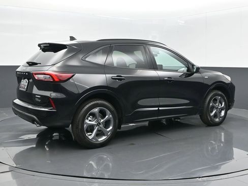 Used 2024 Ford Escape ST-Line image 22