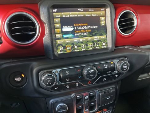 Used 2022 Jeep Gladiator Rubicon w/ LED Lighting Group image 46