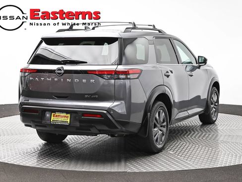 Used 2022 Nissan Pathfinder SV AWD/4WD image 5