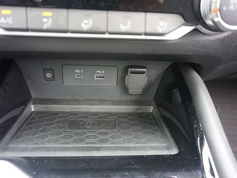 Used 2023 Nissan Altima 2.5 SR w/ SR Premium Package FWD image 13