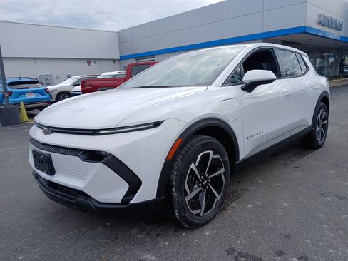 New 2026 Chevrolet Equinox EV LT image 6