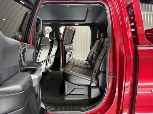 Used 2017 Ford F250 Platinum w/ Platinum Ultimate Package AWD/4WD image 22