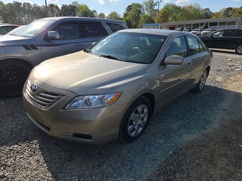 Used 2009 Toyota Camry CE image 1