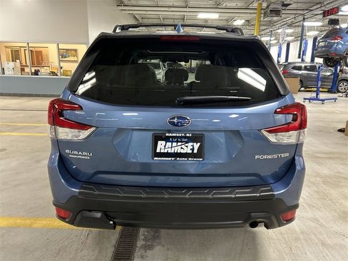 Used 2019 Subaru Forester Premium w/ All-Weather Package image 26