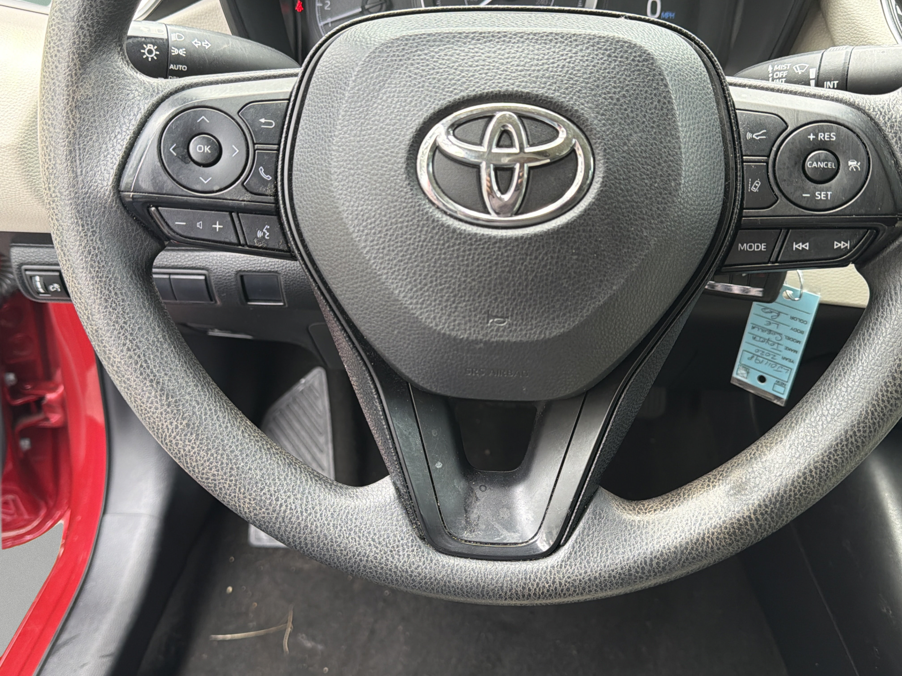 Used 2020 Toyota Corolla LE FWD image 14