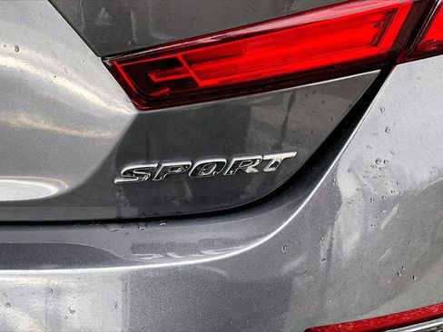 Used 2019 Honda Accord Sport image 8