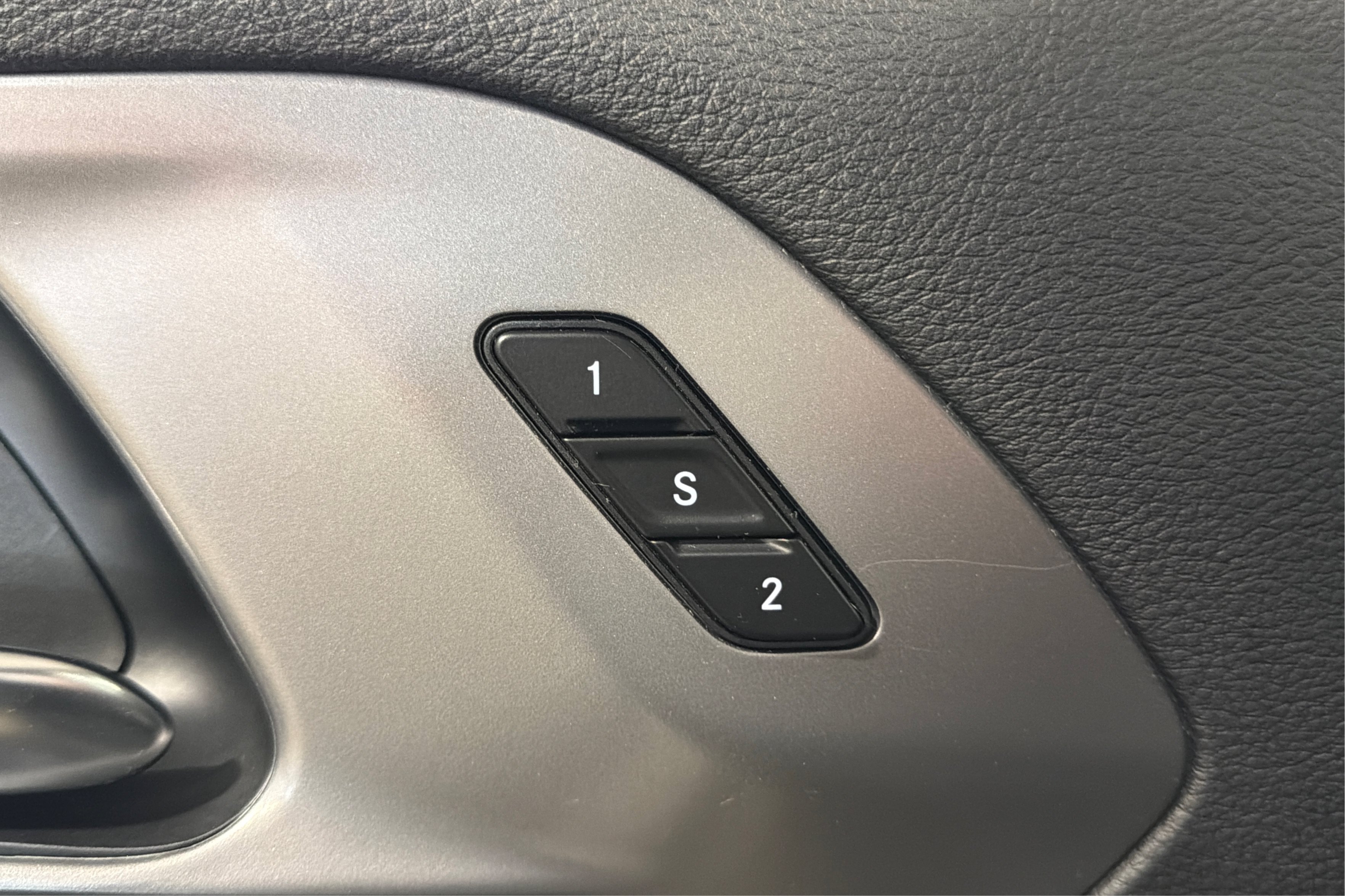 Used 2026 Chrysler Pacifica Select FWD image 17