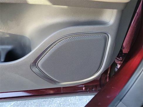 Certified 2022 Lincoln Nautilus FWD w/ Premium Package image 30