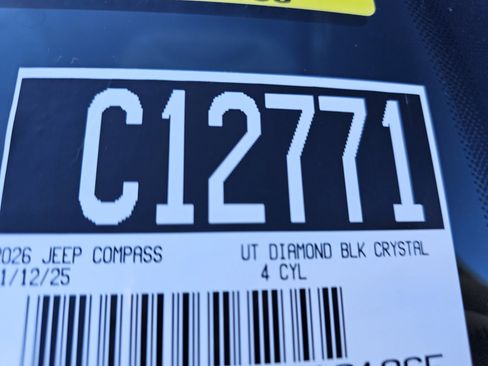 New 2026 Jeep Compass Latitude image 10