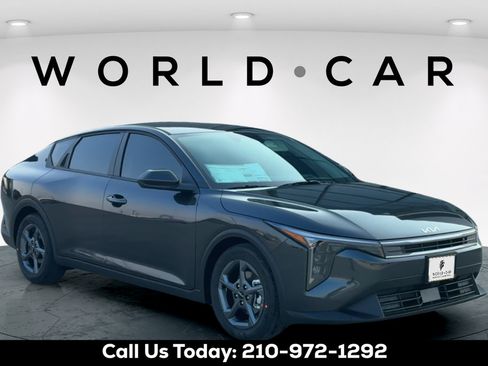 Used 2026 Kia K4 FWD image 1