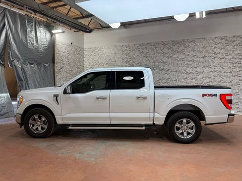 Used 2023 Ford F150 Lariat w/ FX4 Off-Road Package image 4