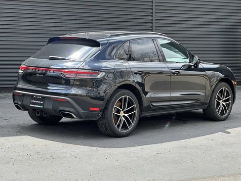 Used 2025 Porsche Macan AWD/4WD image 5
