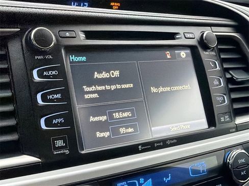 Used 2018 Toyota Highlander Limited image 28