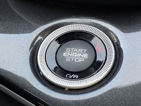 Used 2022 Jeep Grand Cherokee L Laredo image 30