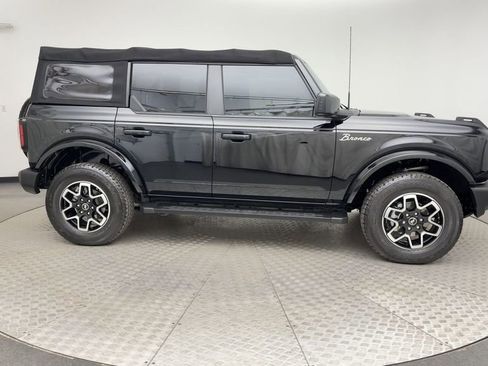 Used 2022 Ford Bronco Outer Banks AWD/4WD image 9