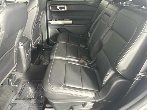 Used 2023 Ford Explorer XLT w/ Equipment Group 202A RWD image 25