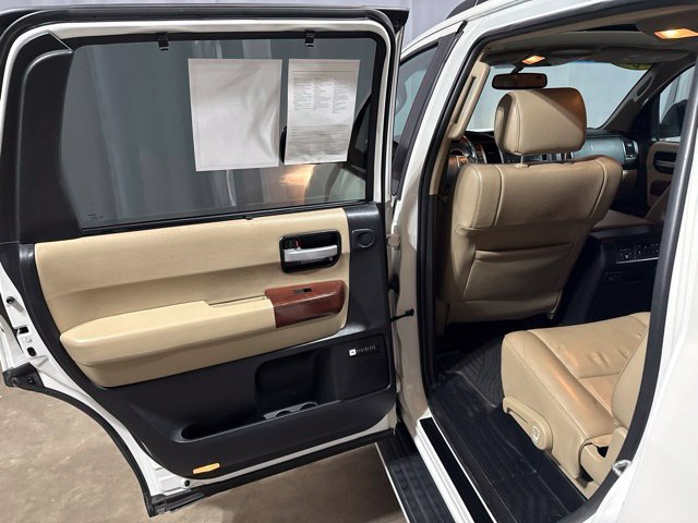 Used 2015 Toyota Sequoia Platinum AWD/4WD image 19