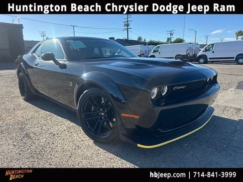 Used 2023 Dodge Challenger R/T Scat Pack RWD image 1