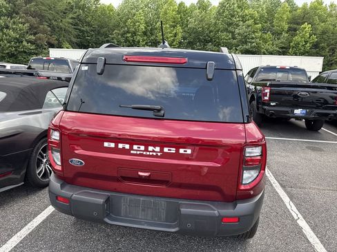Used 2025 Ford Bronco Sport Outer Banks w/ Outer Banks Tech Package+ AWD/4WD image 11