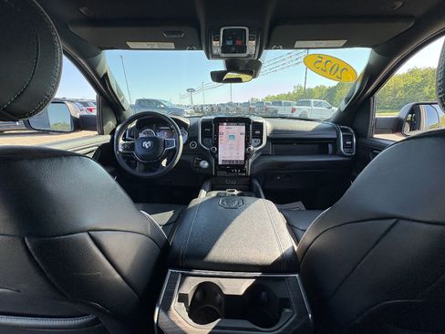 Used 2025 RAM 1500 Laramie AWD/4WD image 22